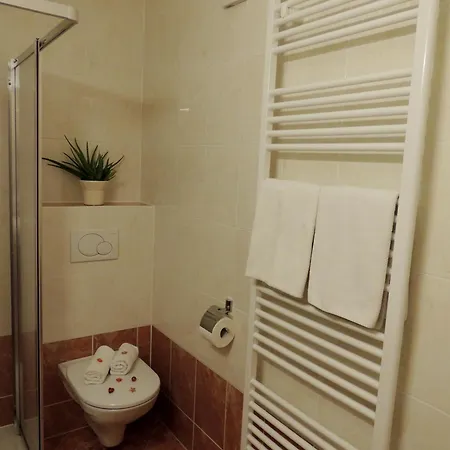 بيت ضيافة Gaestehaus Regina