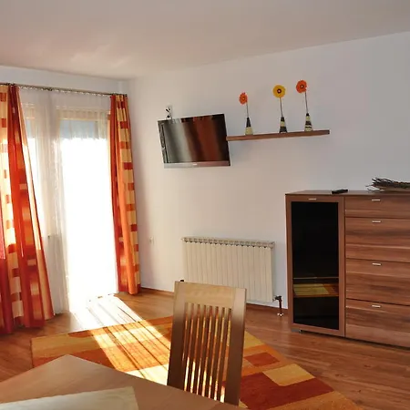 بيت ضيافة Gaestehaus Regina أوديرنز