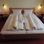 Gaestehaus Regina 3* Uderns