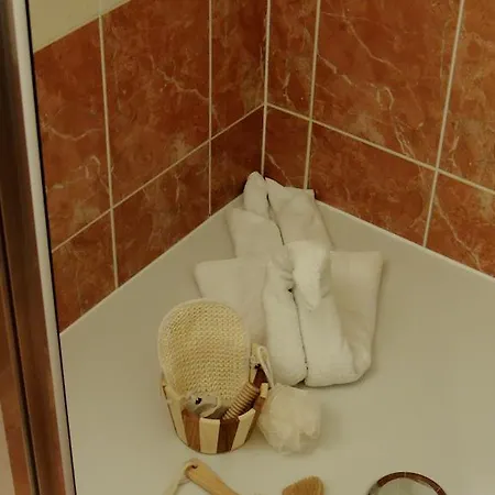 招待所 Gaestehaus Regina 乌登斯