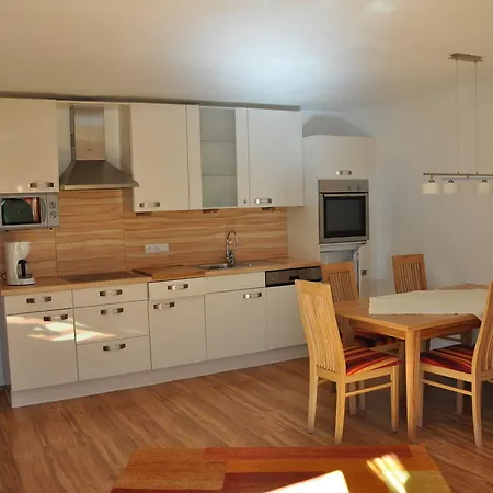 Pensionat Gaestehaus Regina 3*